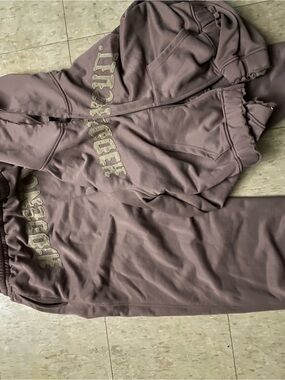 & Other Stories Mauve Cropped Pants